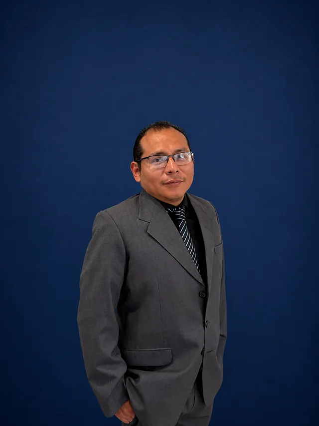 Lic. Antonio Velásquez